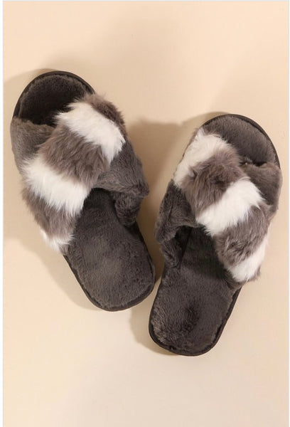 Cozy Slippers  (2 Colors)